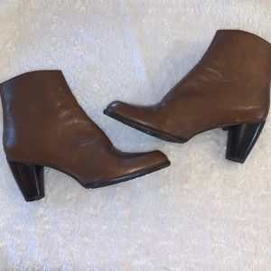 Stuart Weitzman boots